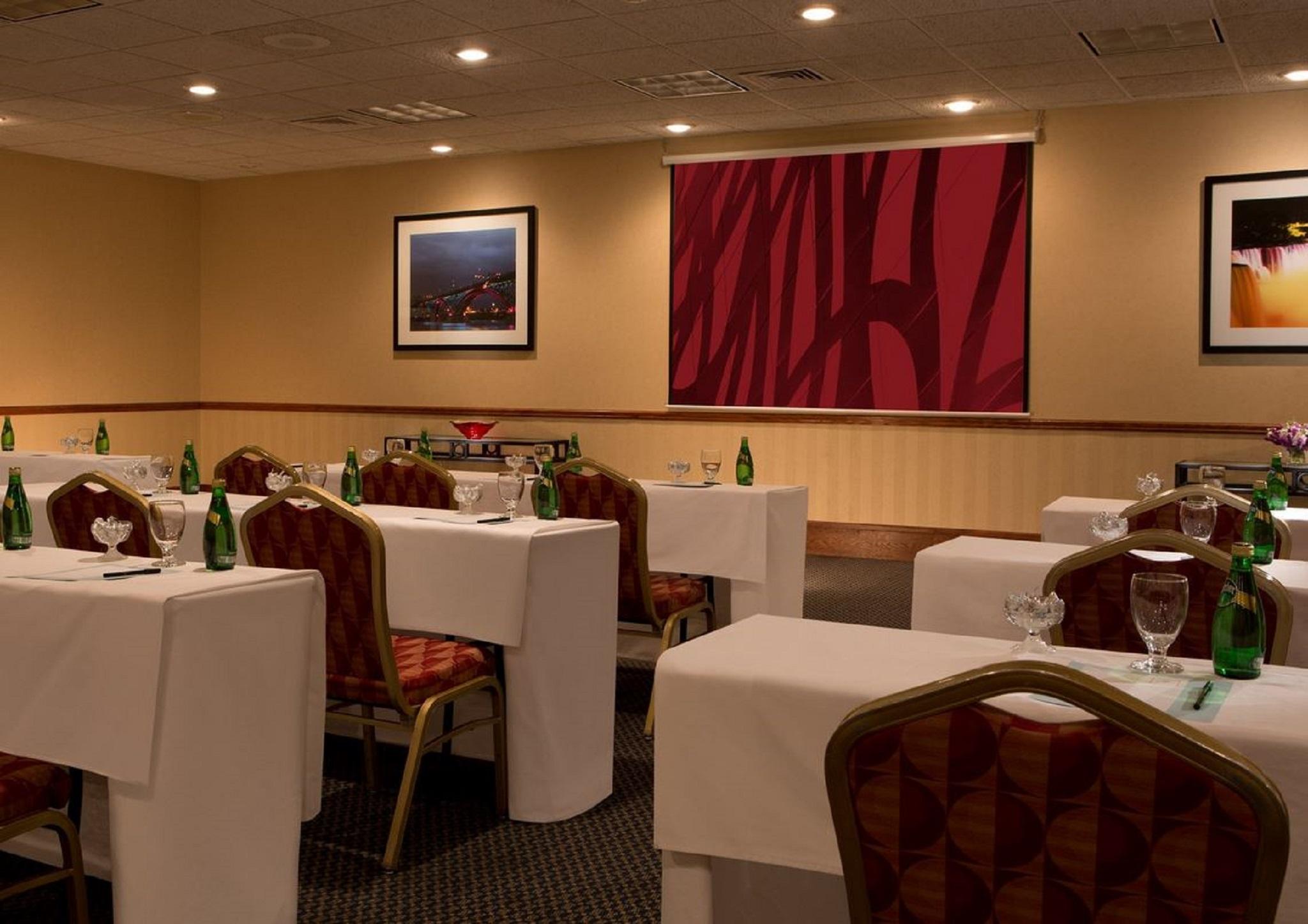M Hotel Buffalo Cheektowaga Luaran gambar